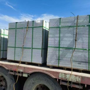 湖州 芝麻白花岗岩地铺石装车日常