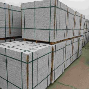 湖州 白麻花岗岩石材荔枝面地铺石（300*600*50）