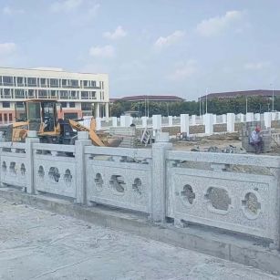 湖州 白麻花岗岩荔枝面河道栏杆