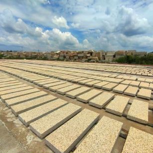 湖州 黄金麻荔枝面花岗岩石材地铺石防护中