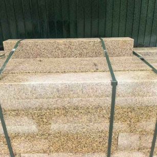 湖州 黄金麻花岗岩石材机切面栏杆料半成品