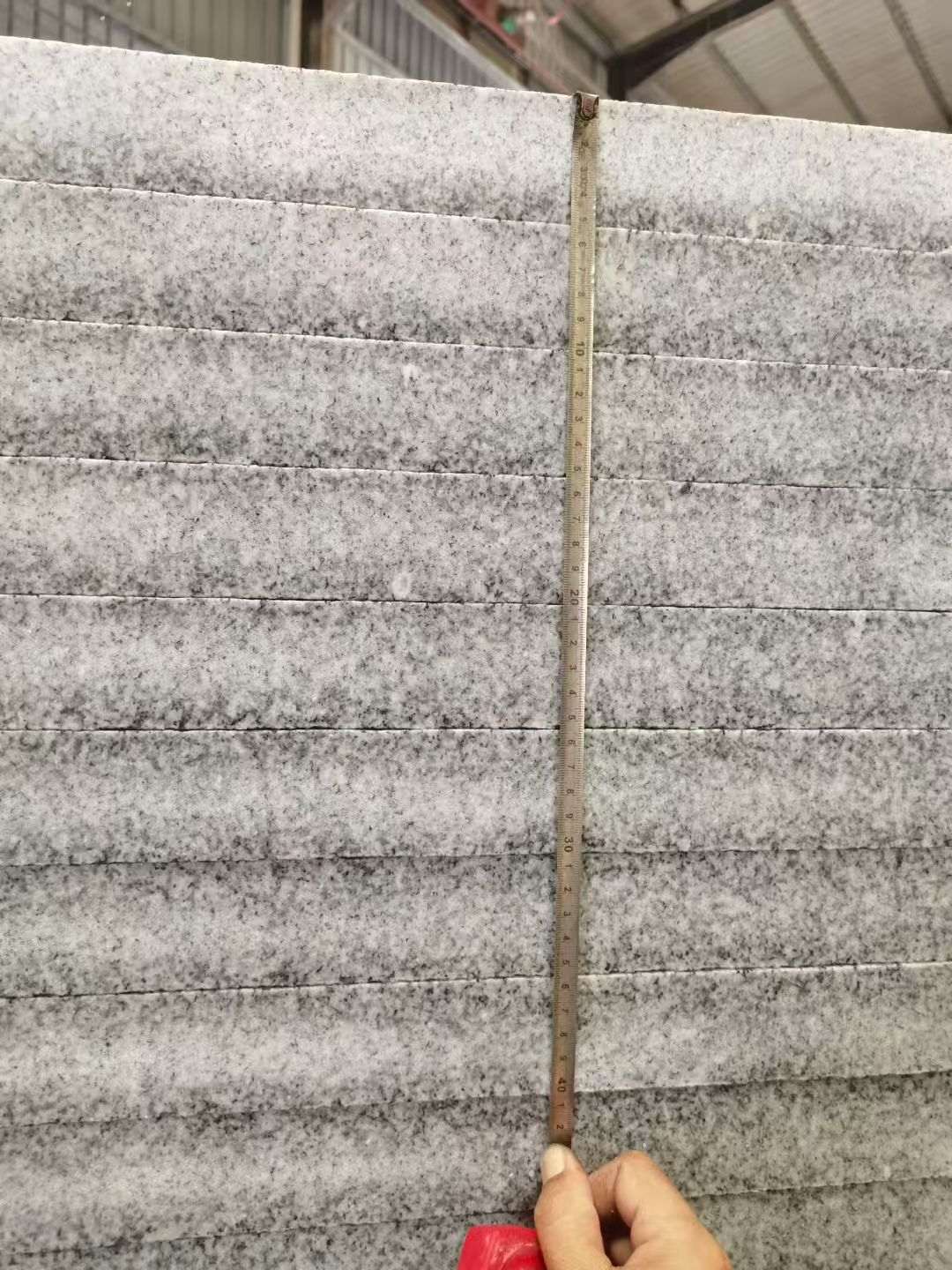 湖州 芝麻白火烧成品厚薄均匀，B料价格接近A料质量