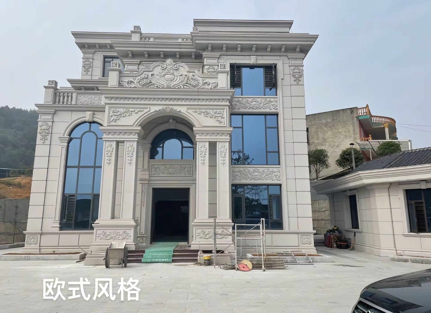 湖州 白麻花岗岩别墅外墙干挂