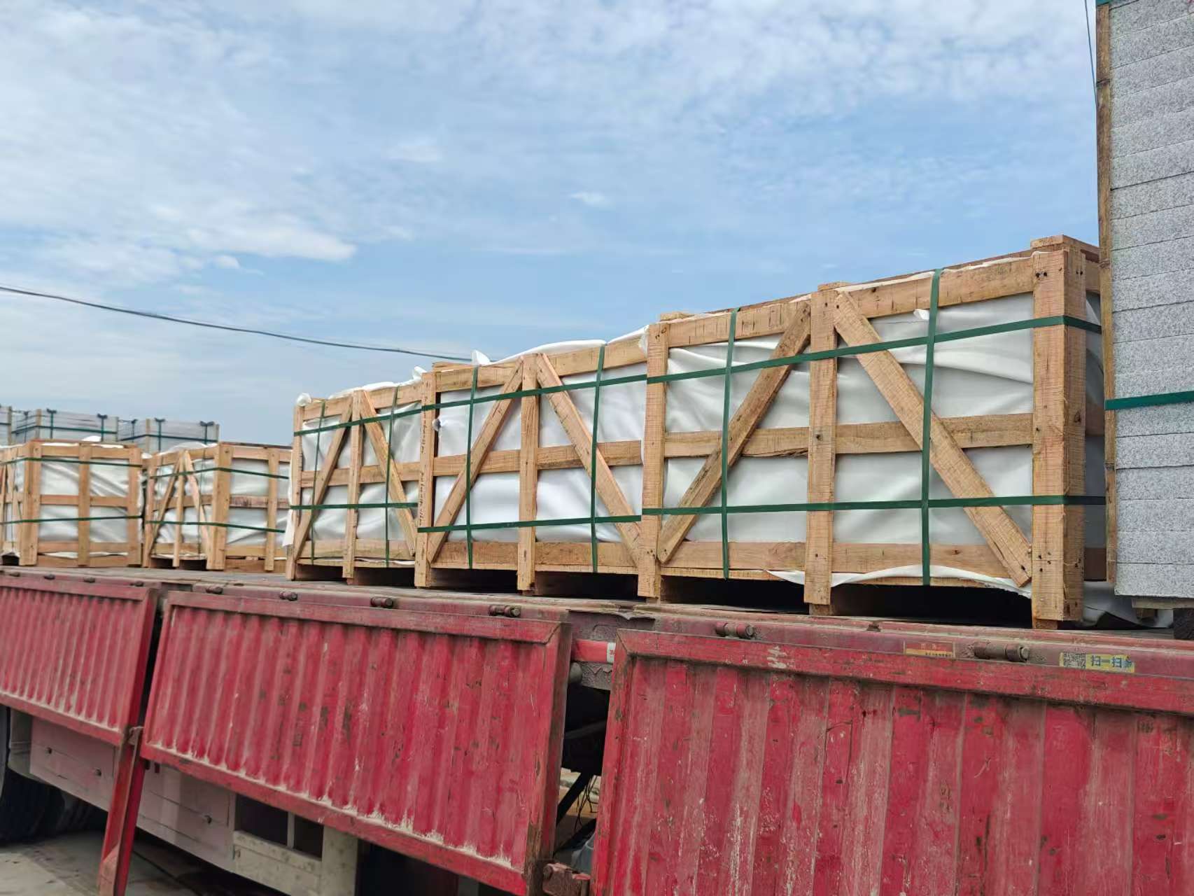 湖州 芝麻白花岗岩地铺石出口专车-泰国游