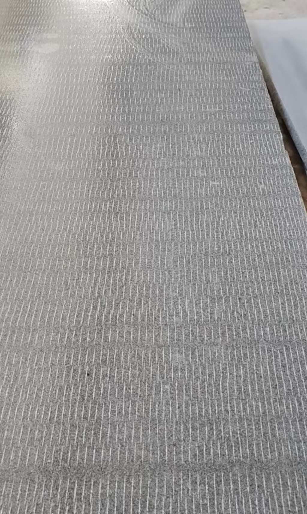 湖州 芝麻灰花岗岩斧剁面，刀斩面