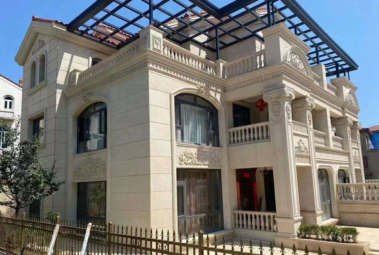 湖州 黄金麻花岗岩荔枝面别墅外墙干挂